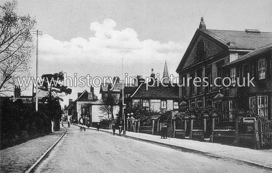 London Road and Congregational Church, Braintree. Essex. c.1905